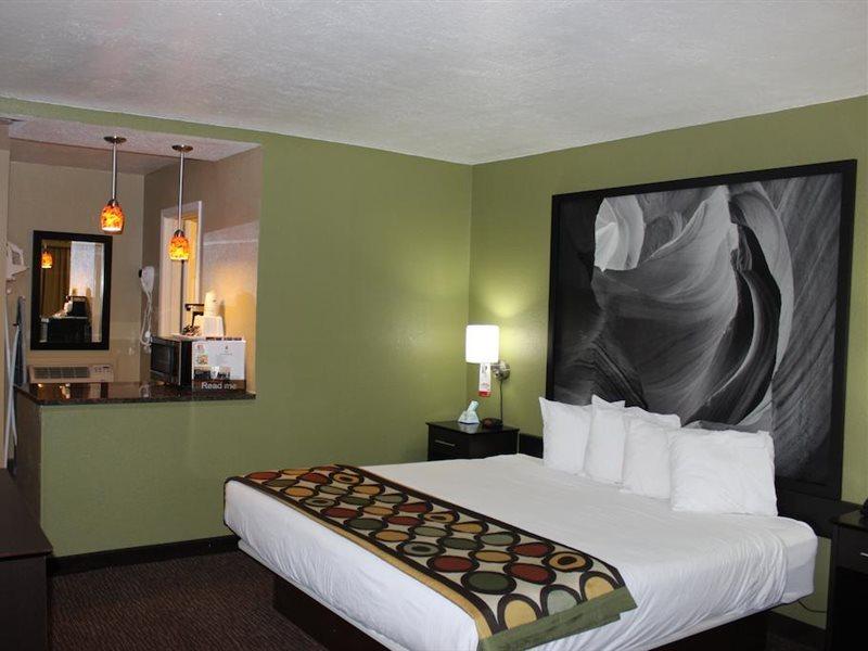 Super 8 By Wyndham Nau/Downtown Conference Center Motel Flagstaff Exterior photo