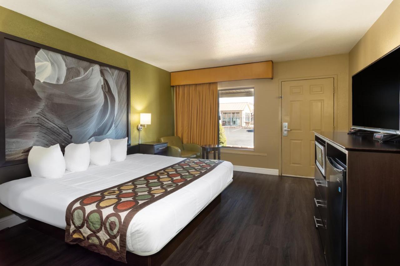 Super 8 By Wyndham Nau/Downtown Conference Center Motel Flagstaff Exterior photo